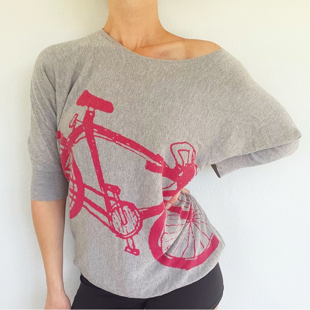 Forever 21 gray slouchy dolman sleeve off-shoulder bike sweater size small